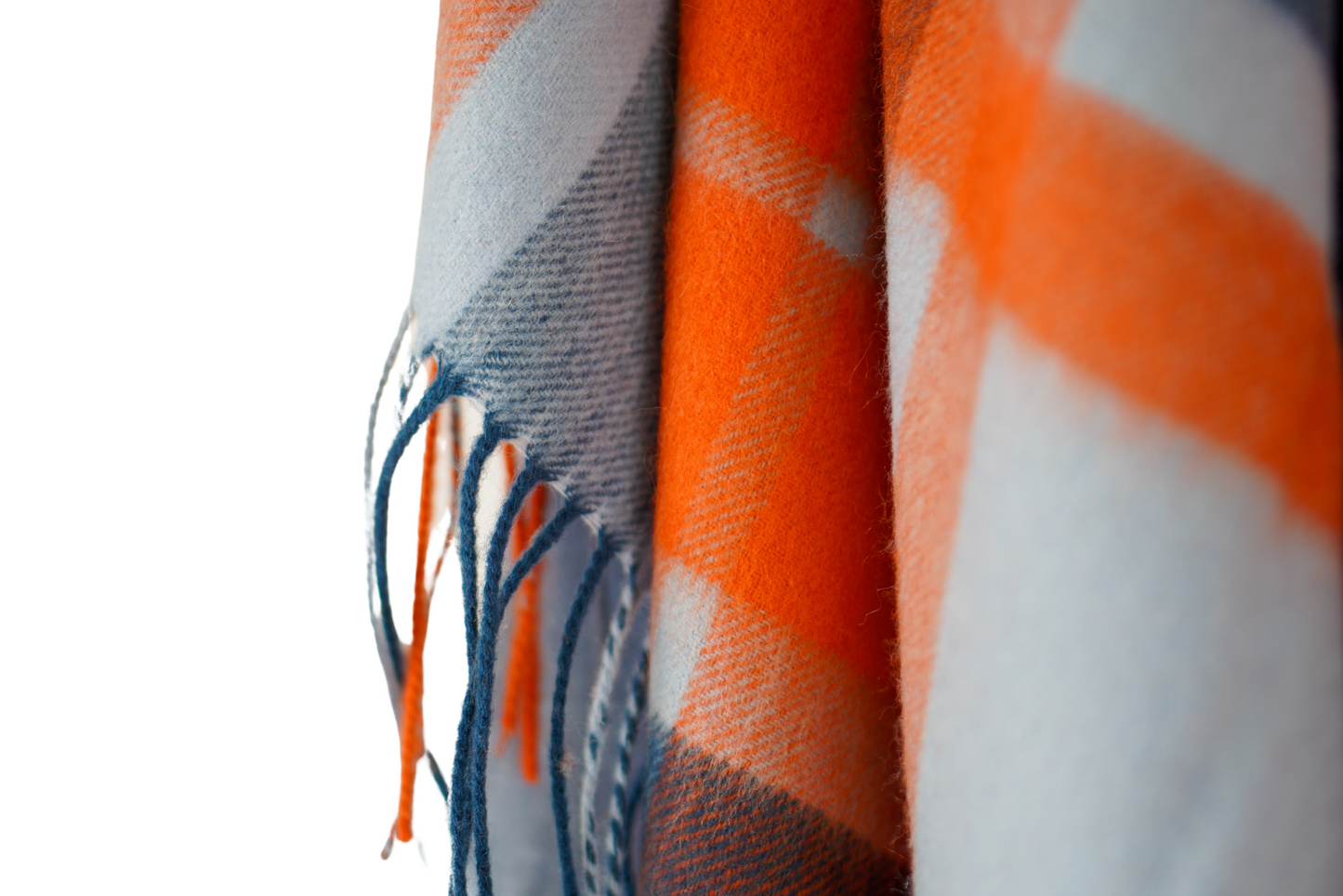 Bright Check Lambswool Throw – Blue