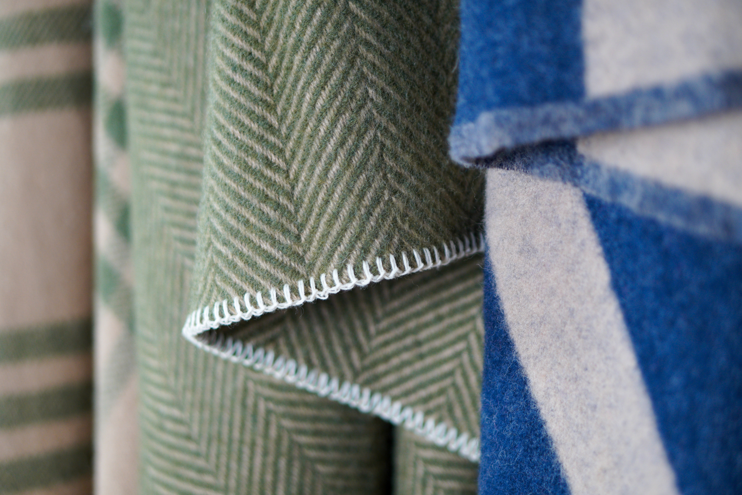 Check Pure New Wool Throw – Olive & Beige