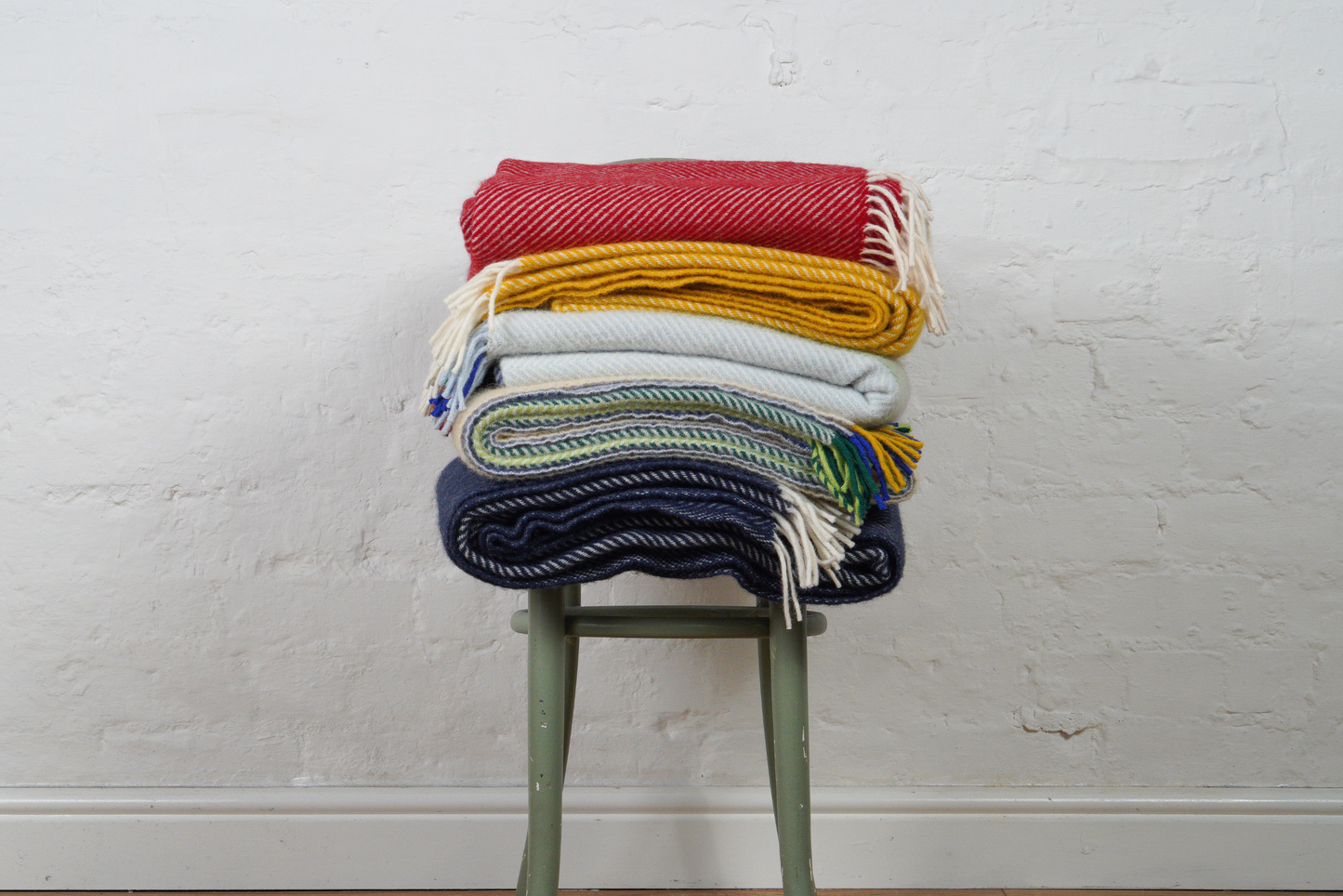 Wide Fishbone Pure New Wool Throw – Navy